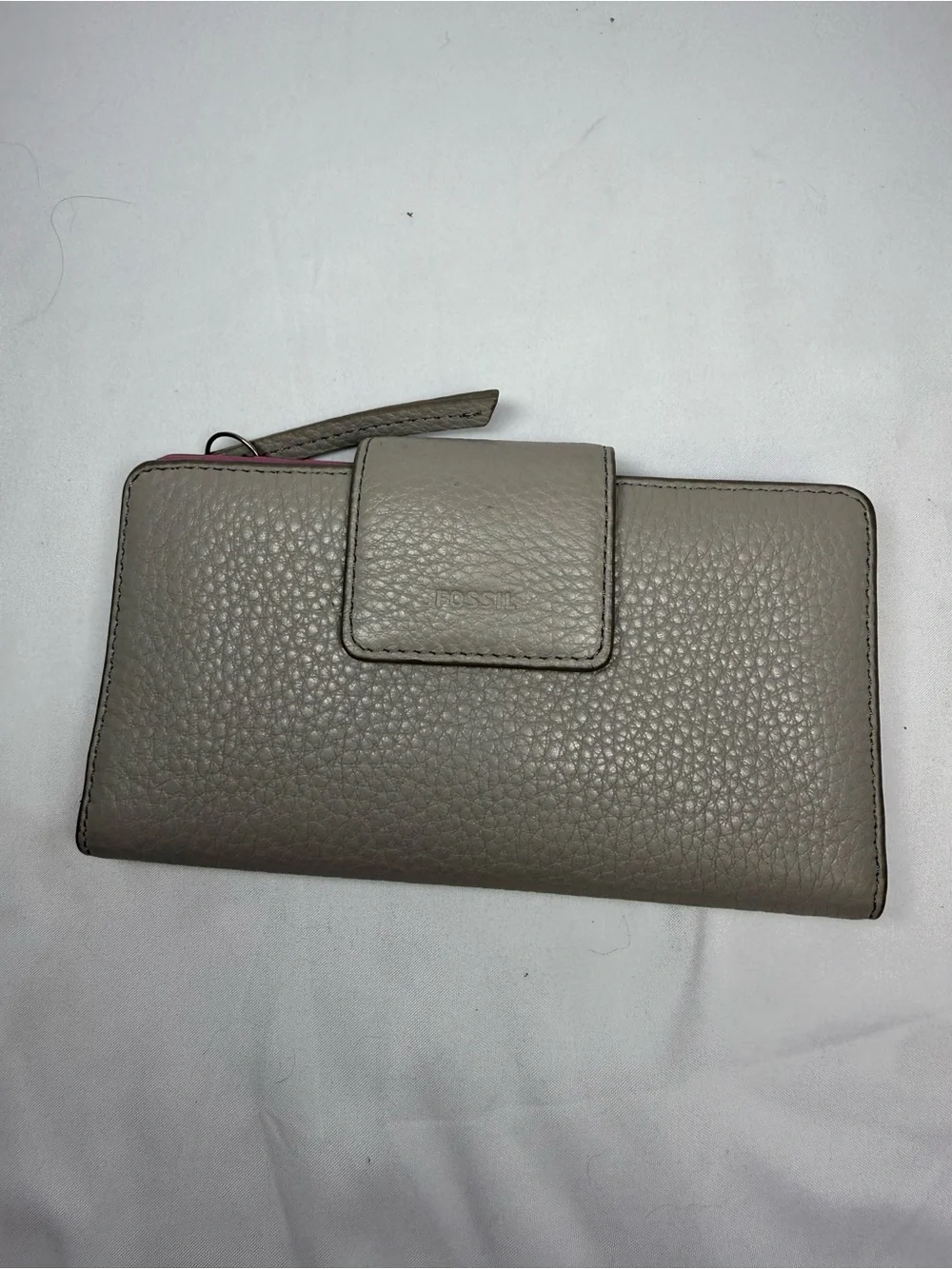 Fossil Gray Pebbled Leather Wristlet Wallet with Pink Trim